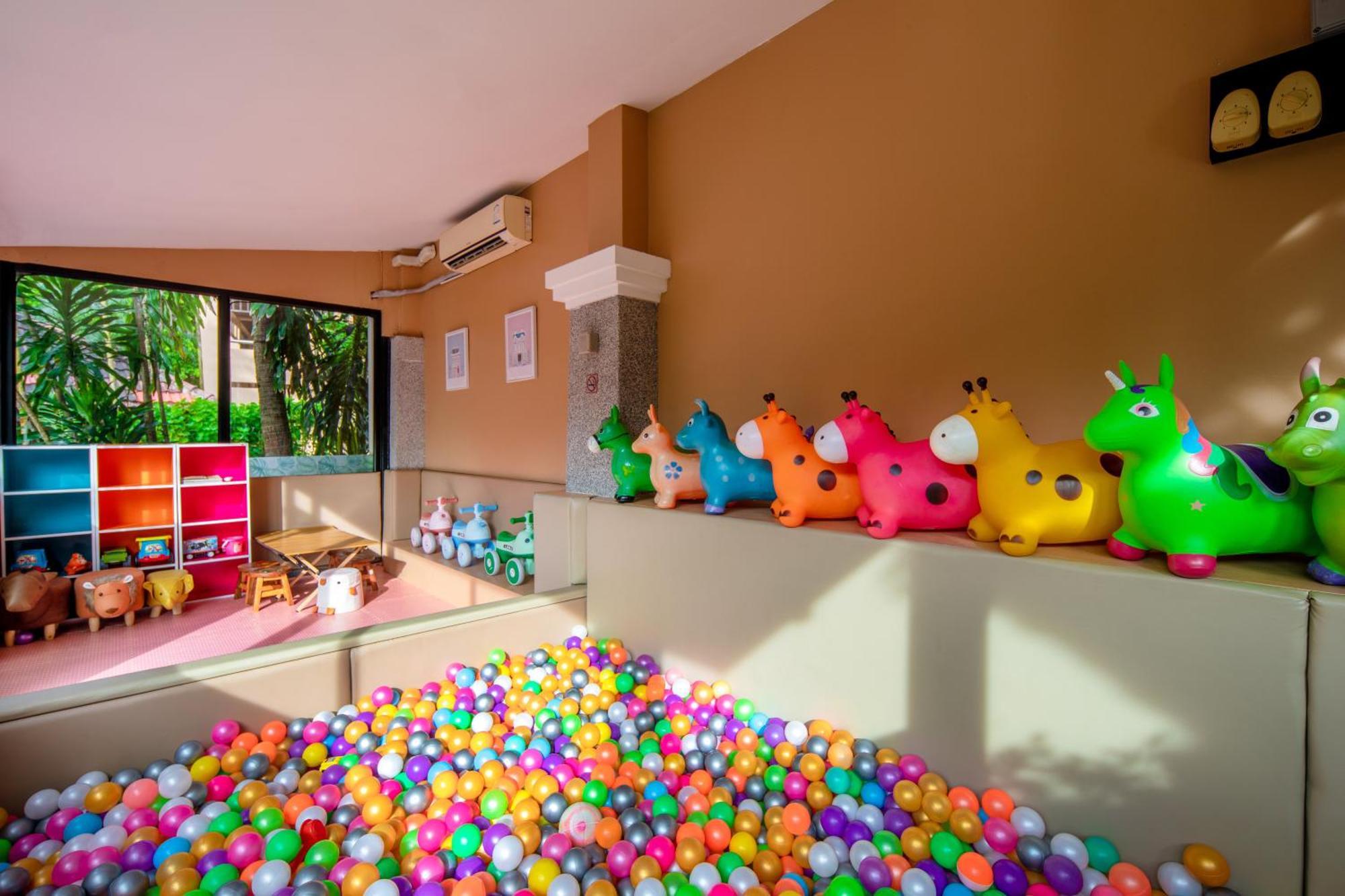 Princess Kamala Beachfront Hotel - Sha Extra Plus Екстериор снимка